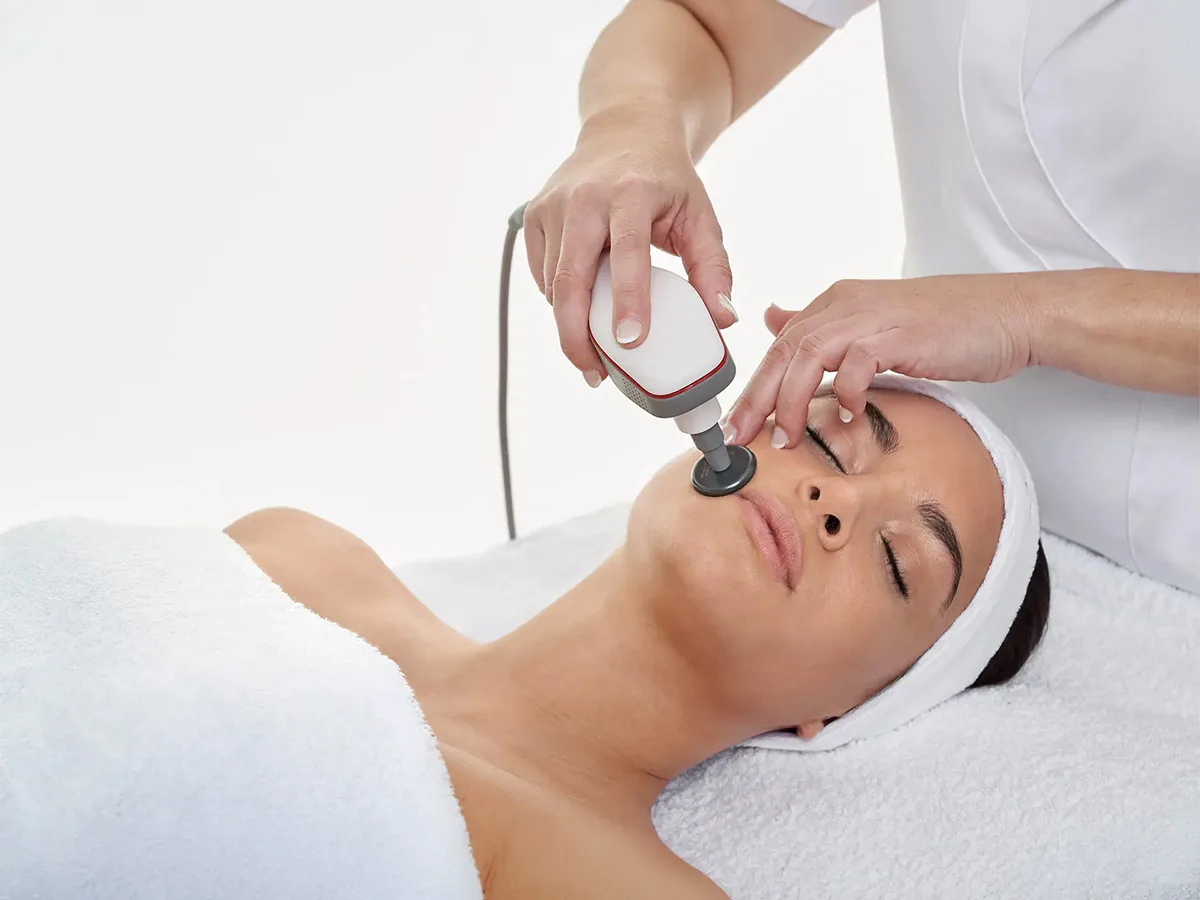 INDIBA Facial: luminosidad, firmeza y renovación